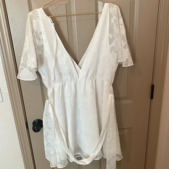 Lulu’s Burnout Dress - Picture 4 of 5